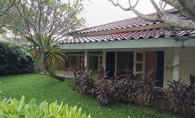 Disewakan Cepat Rumah Bagus Semi Furnished Di Kemang, Jakarta Selatan