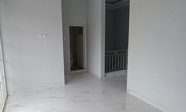 Rumah Baru 2 lt Siap Huni Ready unit di Cluster Malangjiwan