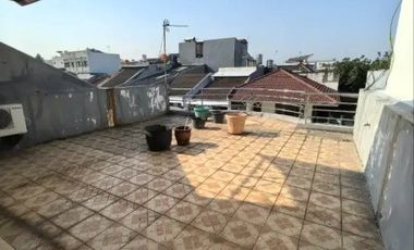 Rumah Murah 2 Lt Full Furnished di Komplek Sunter, Jakarta Utara