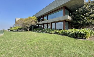 Casa en Arriendo en ESPECTACULAR DEL ARQUITECTO CHRISTIAN DE GROOTE