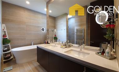 Casa en Arriendo en Valle Escondido