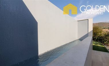 Casa en Arriendo en Valle Escondido