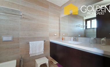 Casa en Arriendo en Valle Escondido