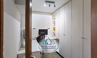 Vende Casa Amoblada 3d 4b 2e - Sector Peñalolén - Santiago