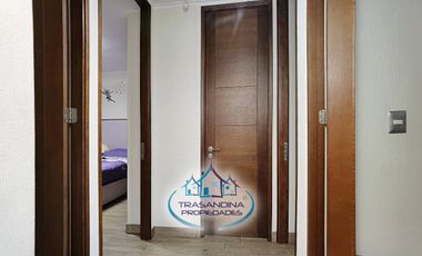 Vende Casa Amoblada 3d 4b 2e - Sector Peñalolén - Santiago