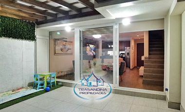 Vende Casa Amoblada 3d 4b 2e - Sector Peñalolén - Santiago