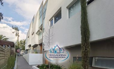 Vende Casa Amoblada 3d 4b 2e - Sector Peñalolén - Santiago