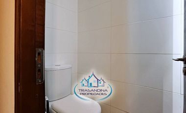 Vende Casa Amoblada 3d 4b 2e - Sector Peñalolén - Santiago