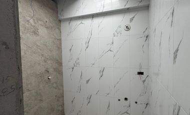 Venta casa de 4 dormitorios con baño a estrenar Mitad del Mundo