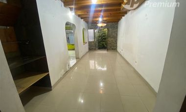 Casa en Venta en Gran Avenida Paradero 18 Metro Lo Ovalle Colon