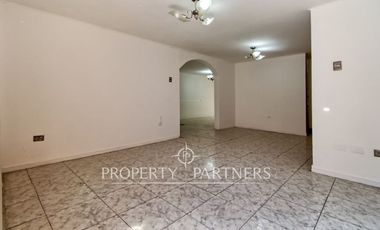 Venta Casa con dos locales comerciales Sector Jardines del Norte