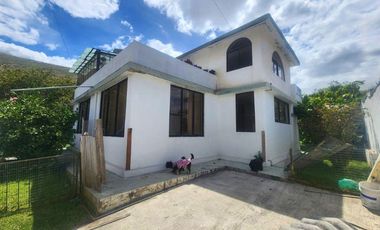 Casa de venta en la Mitad del Mundo