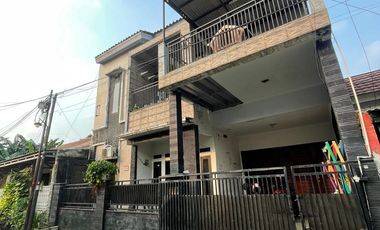 Di Sewakan Rumah Siap Huni di Jalan Maluku Depok