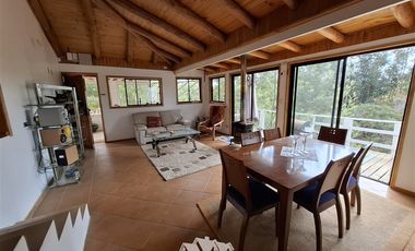 Casa en Arriendo en Condominio Los Pitigues