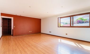 VENDO CASA  EN JARDINES DEL SUR DE LA CIUDAD DE ANTOFAGASTA