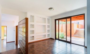 VENDO CASA  EN JARDINES DEL SUR DE LA CIUDAD DE ANTOFAGASTA