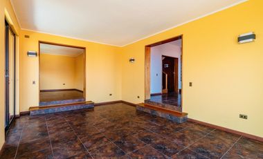 VENDO CASA  EN JARDINES DEL SUR DE LA CIUDAD DE ANTOFAGASTA