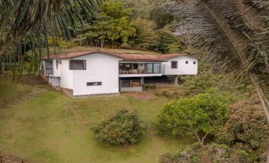 🏡 CASA EN VENTA UBICADA EN EL RETIRO SECTOR FIZEBAD