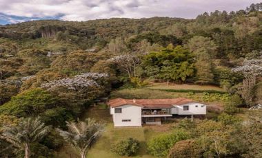 🏡 CASA EN VENTA UBICADA EN EL RETIRO SECTOR FIZEBAD