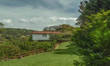 🏡 CASA EN VENTA UBICADA EN EL RETIRO SECTOR FIZEBAD