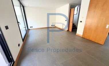 EXCLUSIVA CASA NUEVA EN CONDOMINIO CON PISCINA