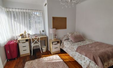 FOCOLARE PROPIEDADES VENDE CASA CERCA DE COMERCIO