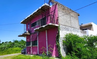 CASA EN VENTA A UNA CUADRA DE BLVD. MATANCHEN, NAY. (EN)