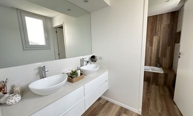 Casa en venta en barrio Rumenco Joven