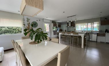 Casa en alquiler en Arenas del Sur