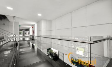 OFICINA CON TERRAZA EN ARRIENDO, CHICO