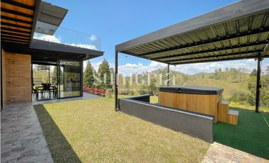Casa campestre en vereda de El Retiro