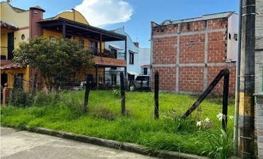 VENTA DE LOTE EN MARINILLA 