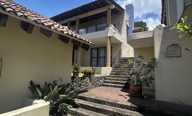 Conjunto de 3 casas en Venta en Malinalco
