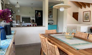 Conjunto de 3 casas en Venta en Malinalco