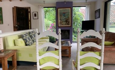 Conjunto de 3 casas en Venta en Malinalco