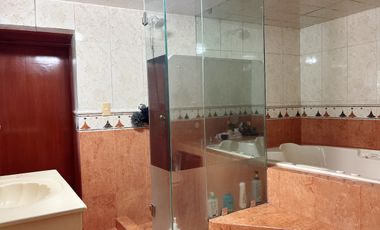 Venta Casa 4 recamaras en Jardines de Bellavista