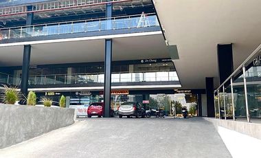 LOCAL EN RENTA EN P.B. EN PLAZA AURA