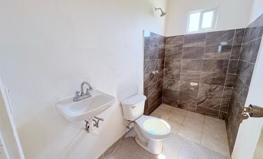 Casa en venta en Veracruz de un piso en Col. Jardines de Medellín Veracruz