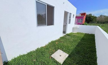 Casa en venta en Veracruz de un piso en Col. Jardines de Medellín Veracruz