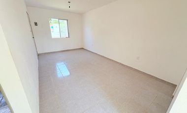 Casa en venta en Veracruz de un piso en Col. Jardines de Medellín Veracruz