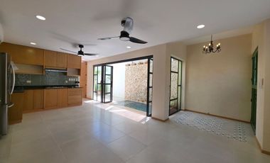 Casa de 1 recámara en venta con Estilo Colonial en Conkal, Yucatán