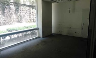 BOSQUES DE LA LOMAS BONITA OFICINA EN RENTA