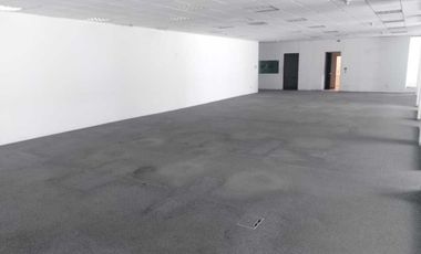 BOSQUES DE LA LOMAS BONITA OFICINA EN RENTA