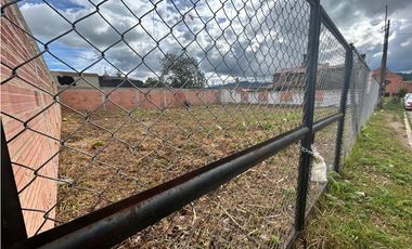 SE VENDE LOTE DE 365 M2 EN CHIA