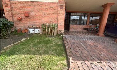 SE VENDE CASA EN CHIA