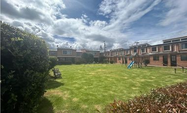 SE VENDE CASA EN CHIA