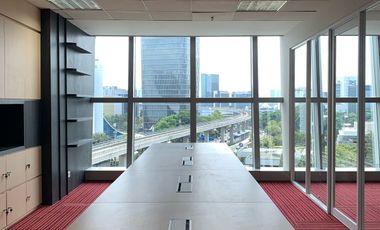 Sewa Kantor Exclusive 214 m2 Semi Furnish di Menara Karya Kuningan