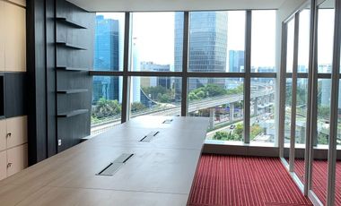 Sewa Kantor Exclusive 214 m2 Semi Furnish di Menara Karya Kuningan