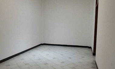 Disewakan Rumah di Pusat Kota Bandung daerah sayap pasirkaliki