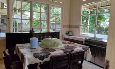 Rumah Semifurnished LT 1000m dekat Stasiun dan Kebun Raya Bogor, Bogor